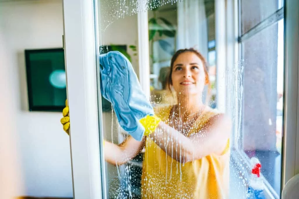 Move Out Cleaning Checklist Before Moving