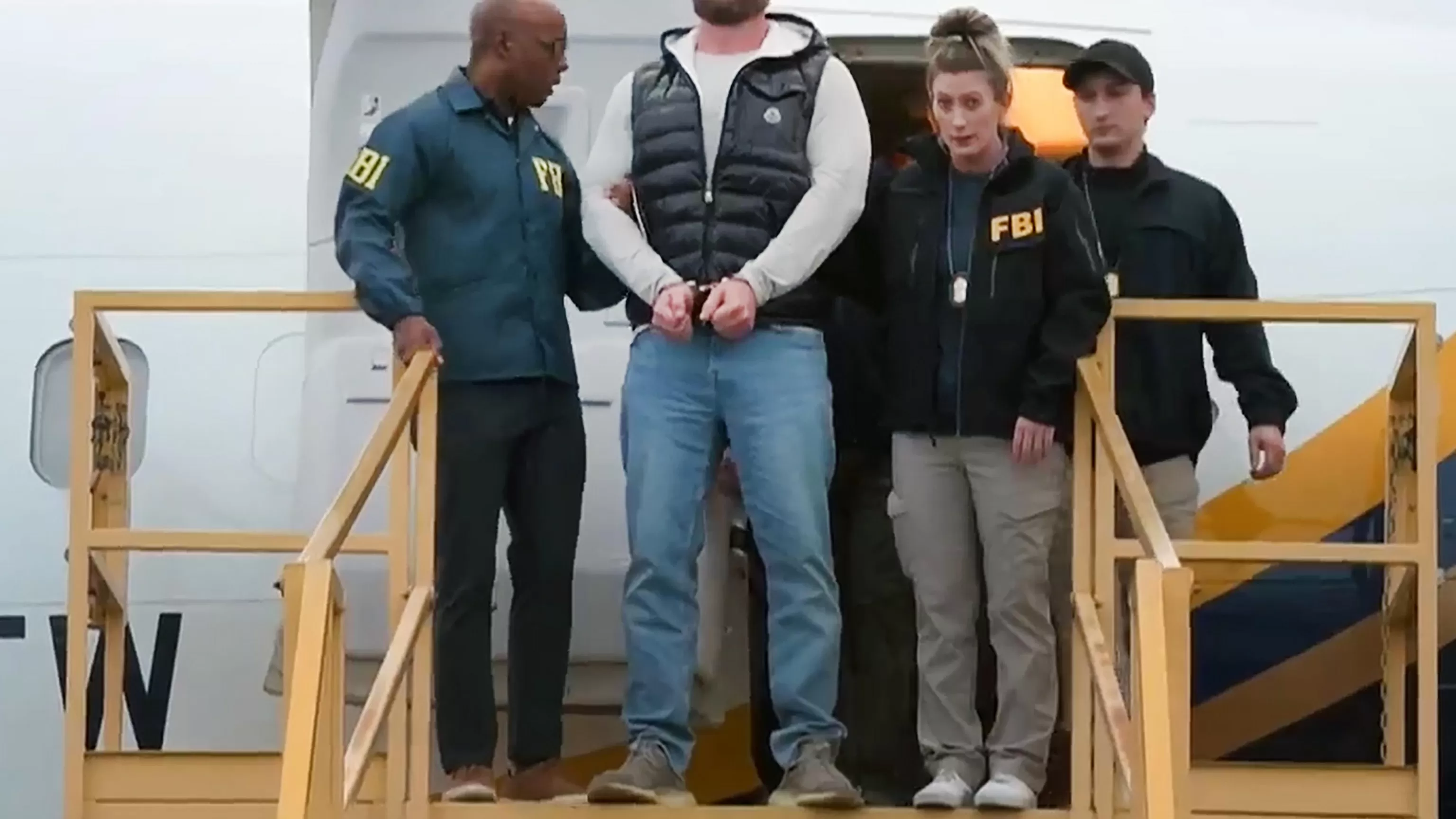 Ex-Olympic snowboarder accused in drug smuggling ring heads to court