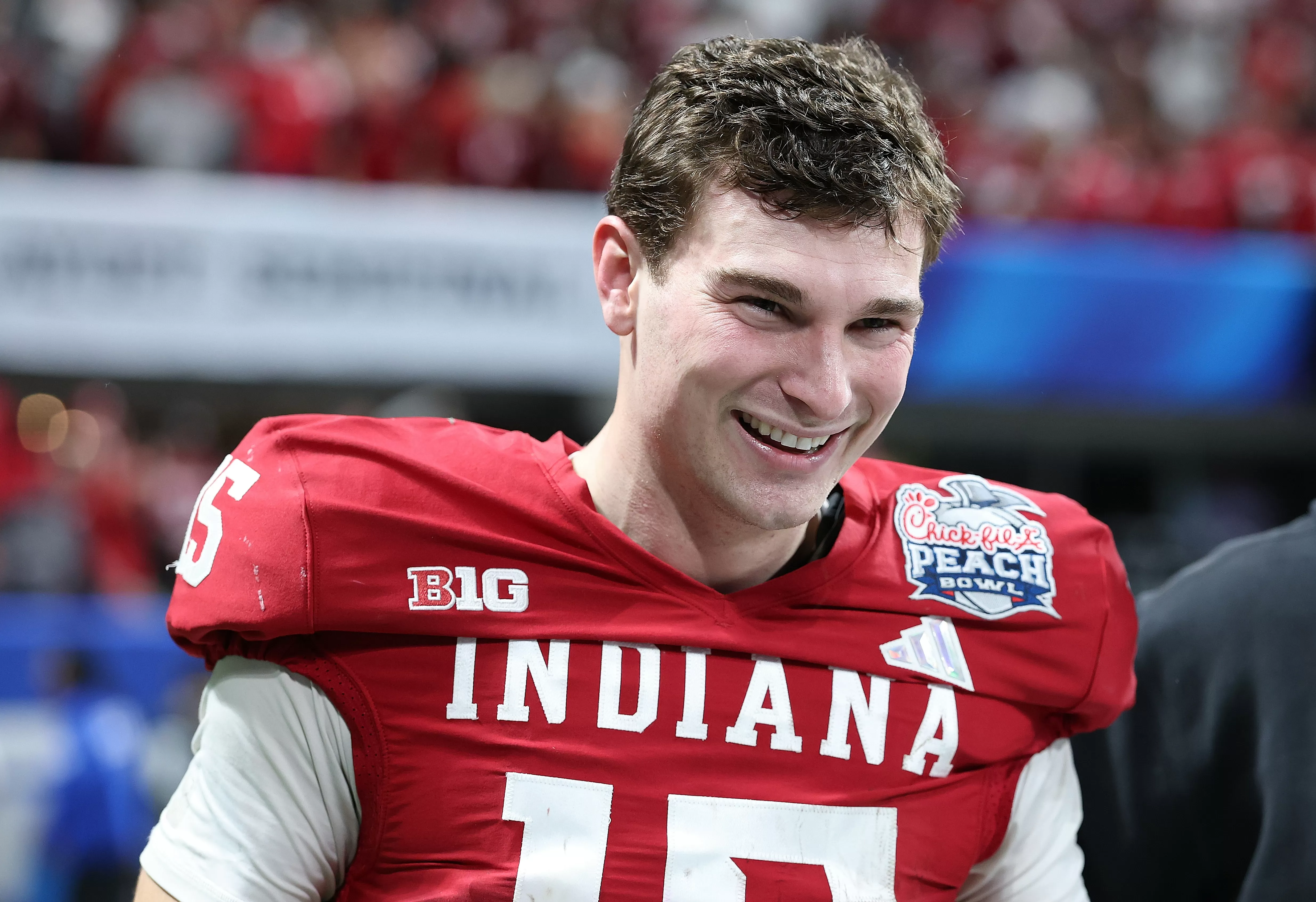 Indiana’s Fernando Mendoza Goes Viral After Heartwarming Fan Interaction
