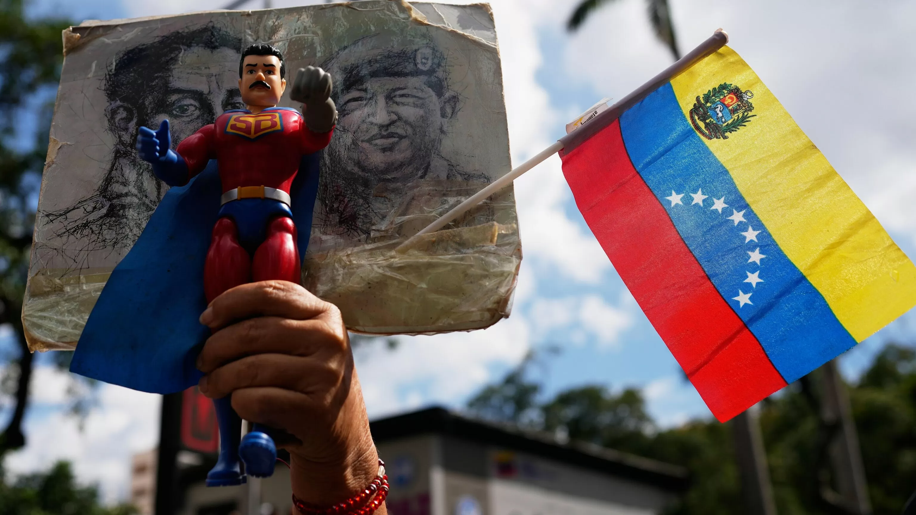 Photos of Venezuela the day after US forces captured President Nicolás Maduro