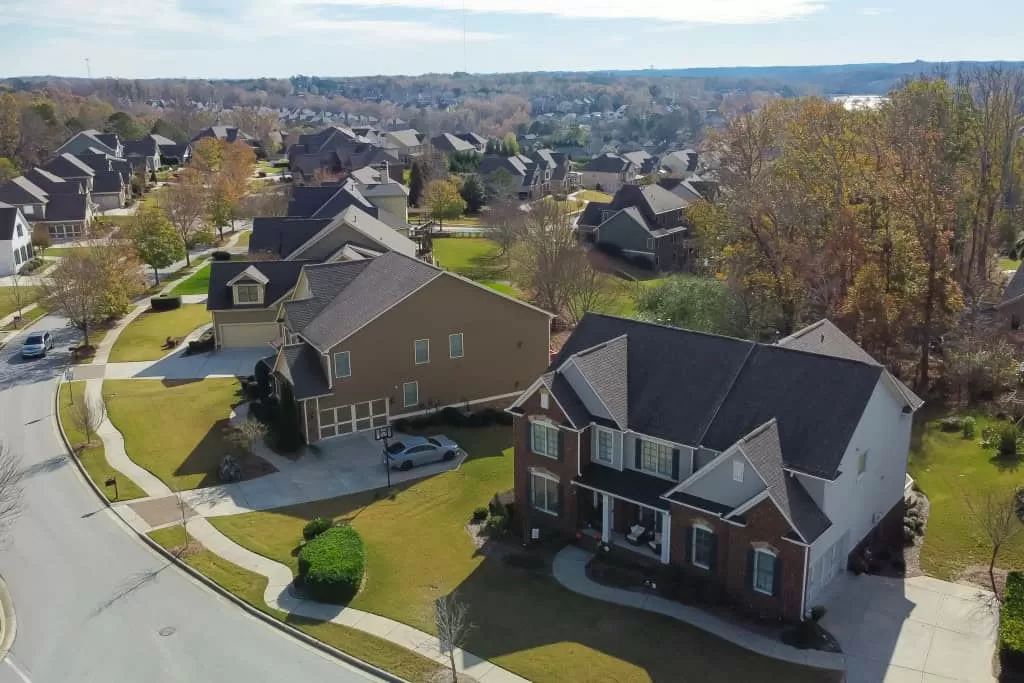 Can You Raise a Roof on a House? What Homeowners Should Know