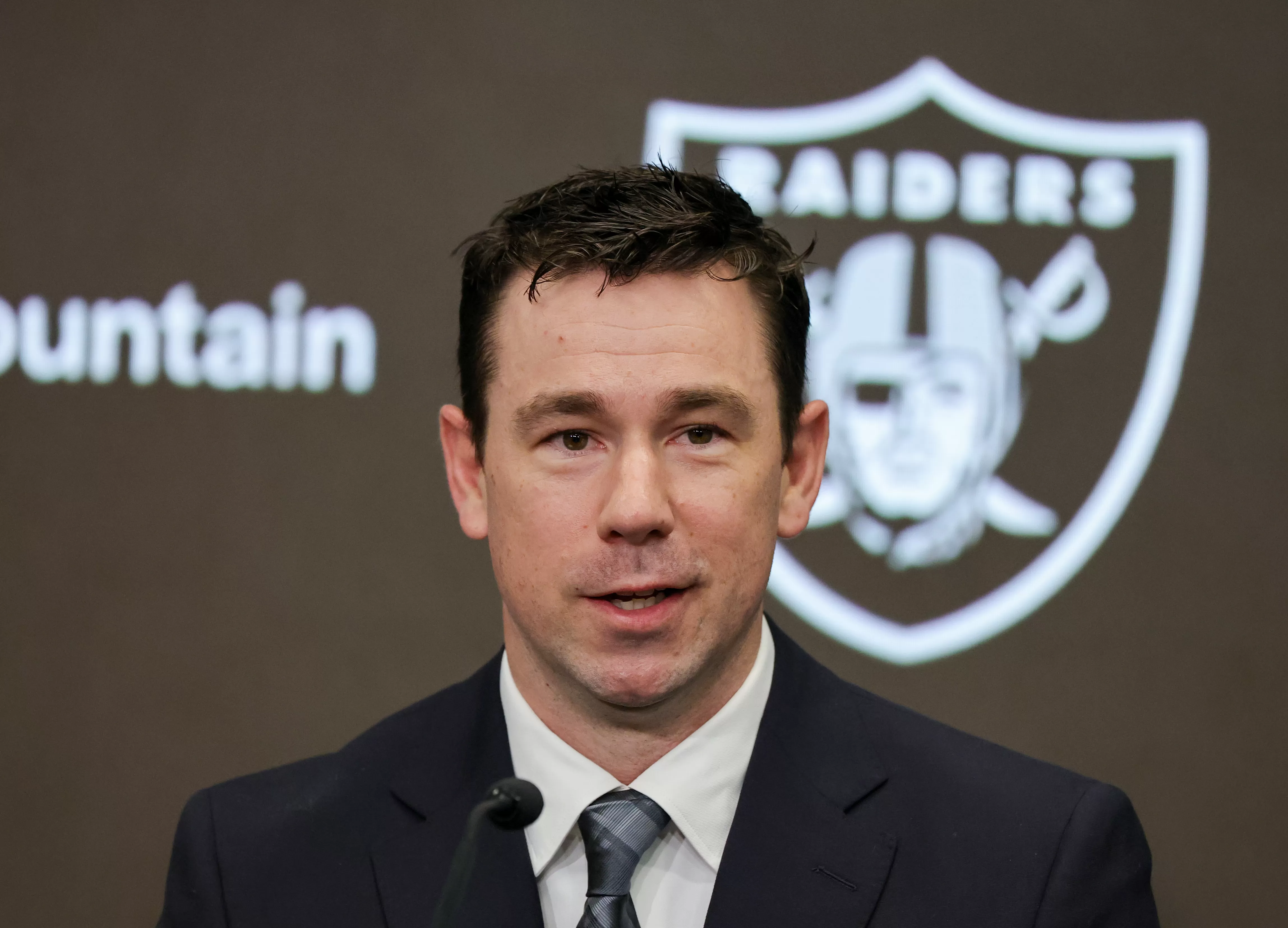 Raiders' New Head Coach Klint Kubiak Has a Warning for Tom Brady