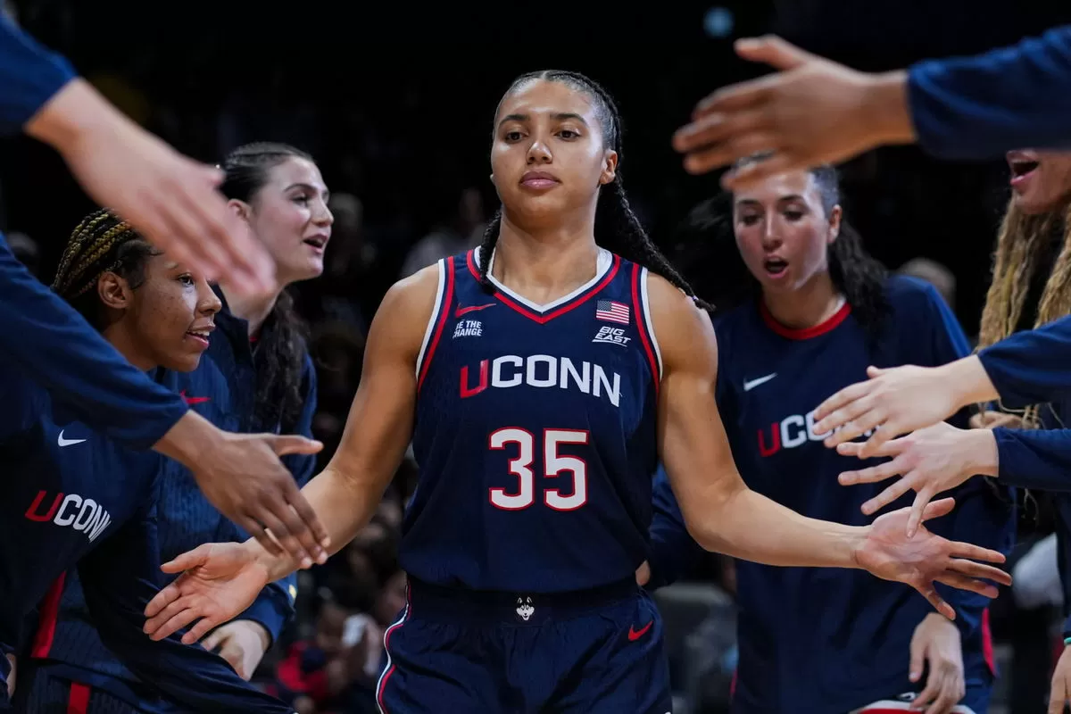 UConn’s Azzi Fudd Lands Major National Honor Alongside Olympic Stars