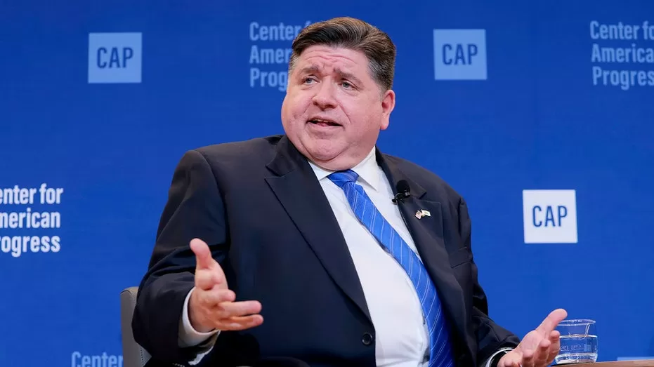 Pritzker joins chorus of Dem governors boycotting White House dinner after snub