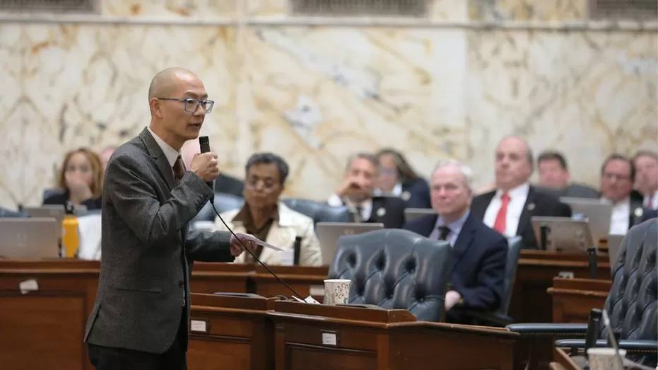 Maryland House approves new congressional map as Senate leaders warn of risks