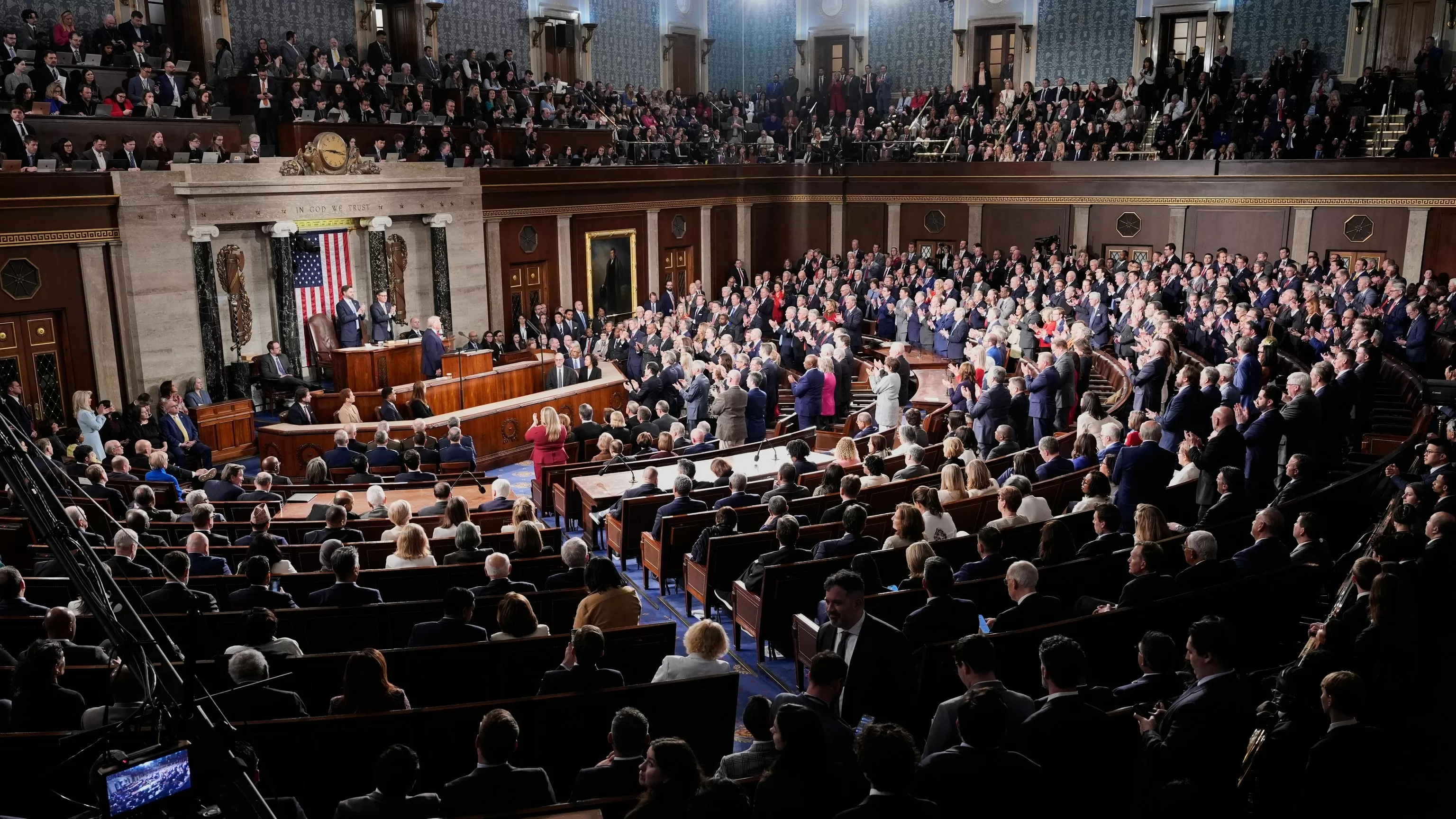 To sit or stand: Trump's challenge to Democrats a key moment in State of the Union address