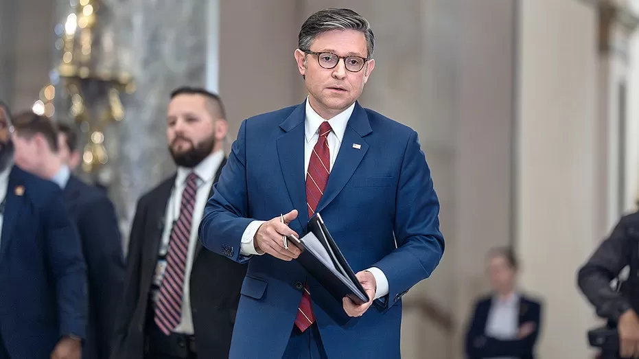 House GOP majority shrinks to just one vote as Johnson swears in new House