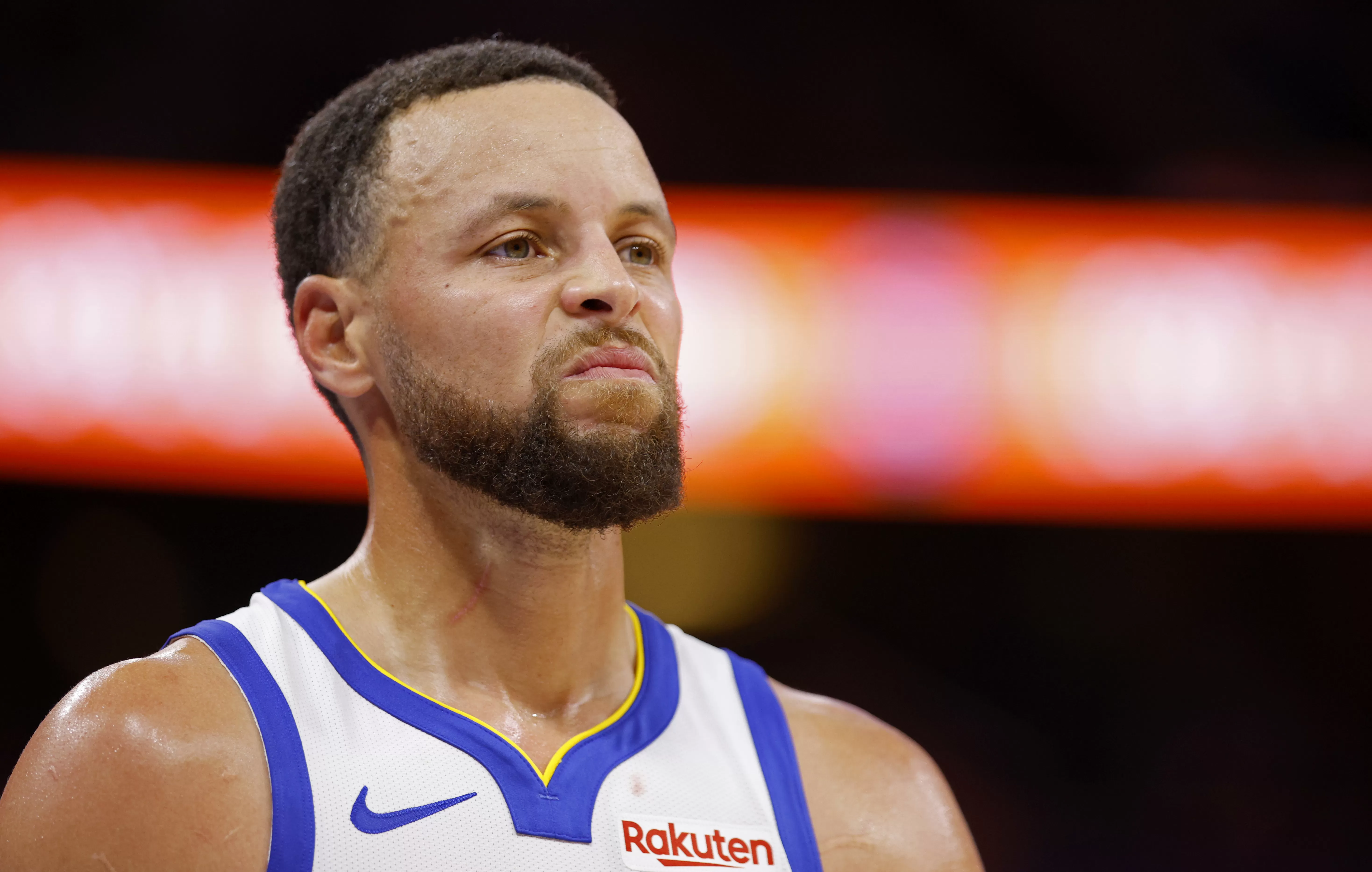 Warriors Announce Disheartening Steph Curry Injury Update With New Details