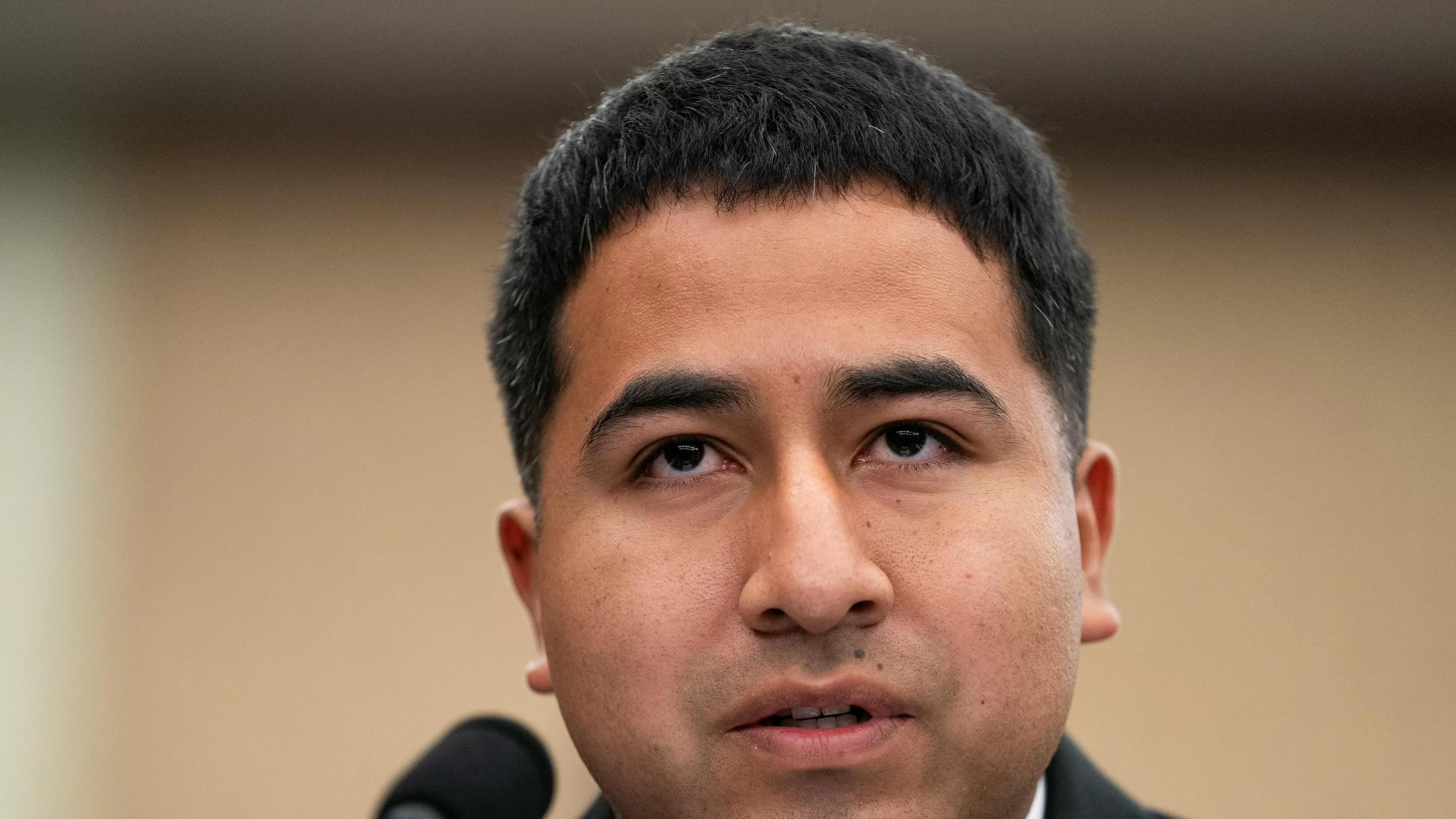 Judge dismisses California deportation case for Mexican father of 3 U.S. Marines