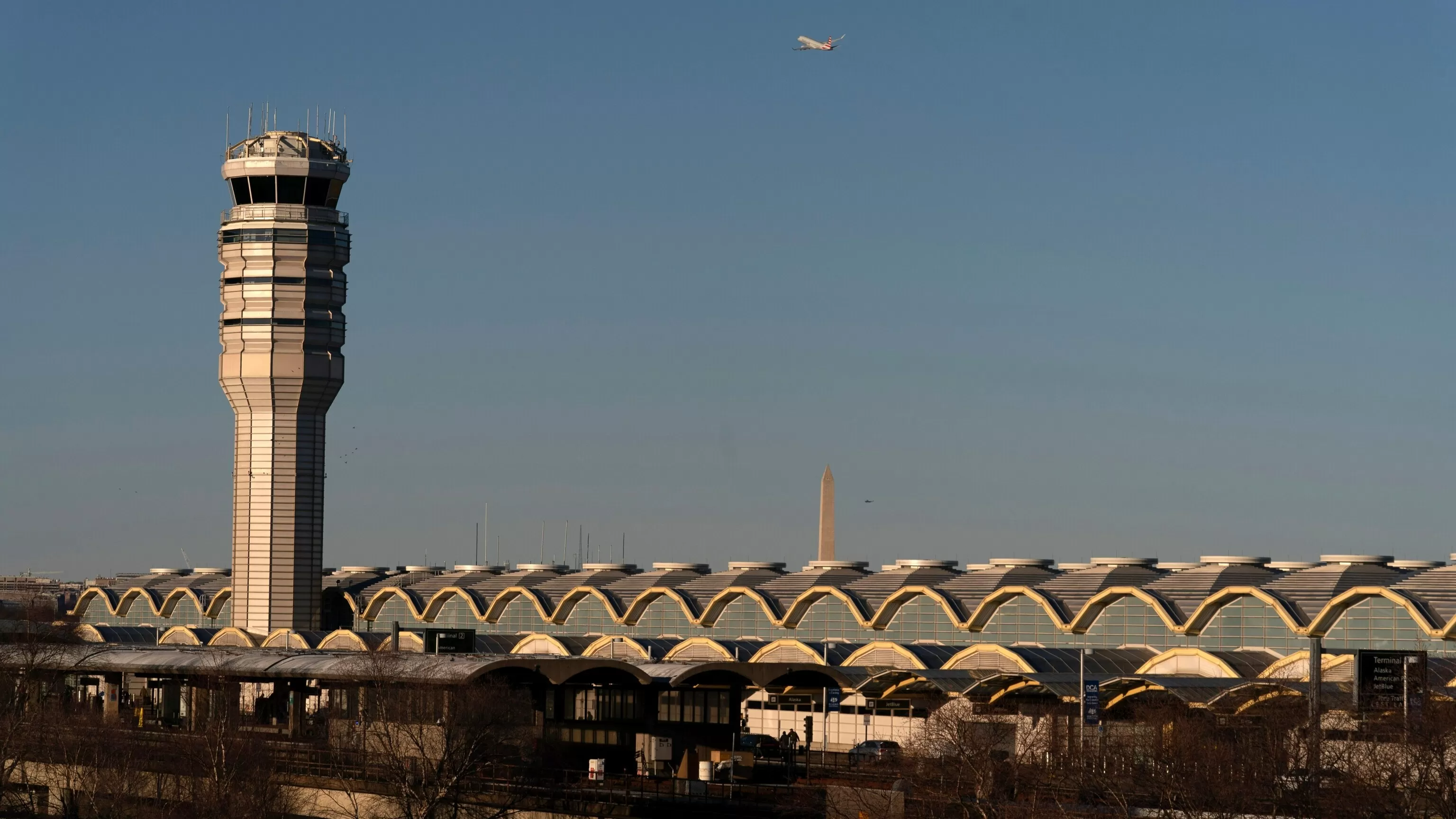 FAA mandates radar separation for helicopters and planes after deadly DC midair collision