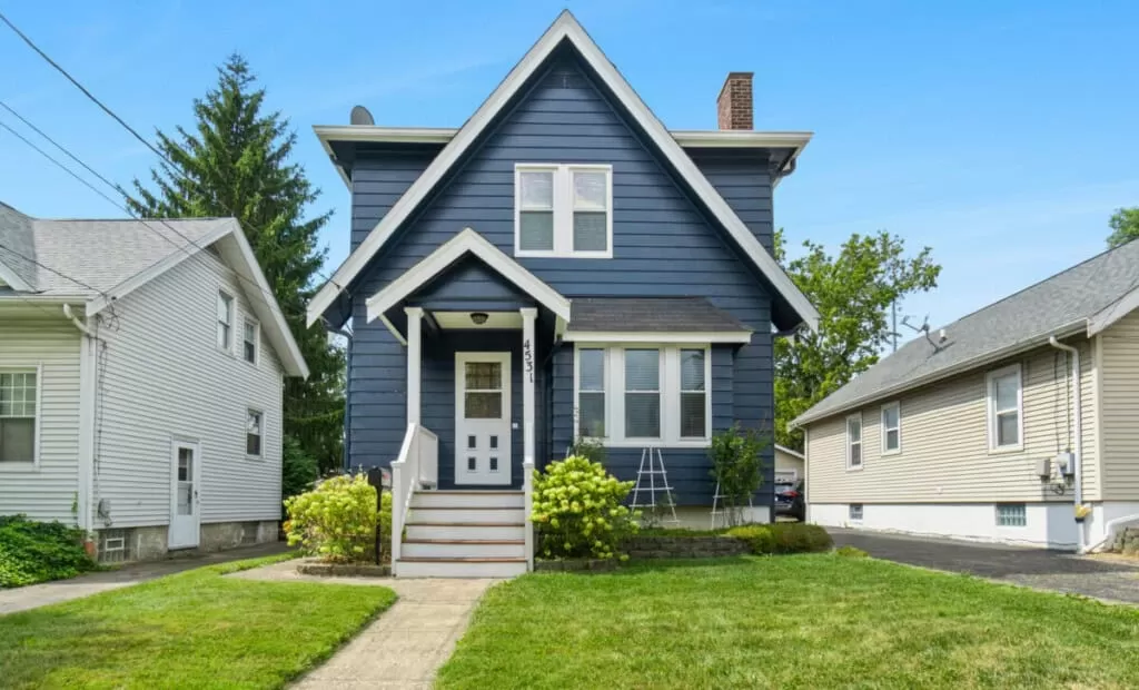 Buying a House With a Baby on the Way? Here’s How to Plan Ahead