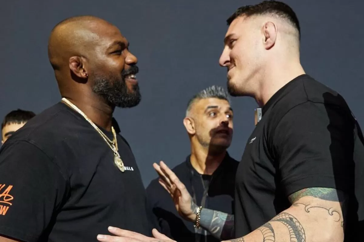 Tom Aspinall Rubs Salt on Jon Jones’ Wounds While Reviewing UFC White House Card