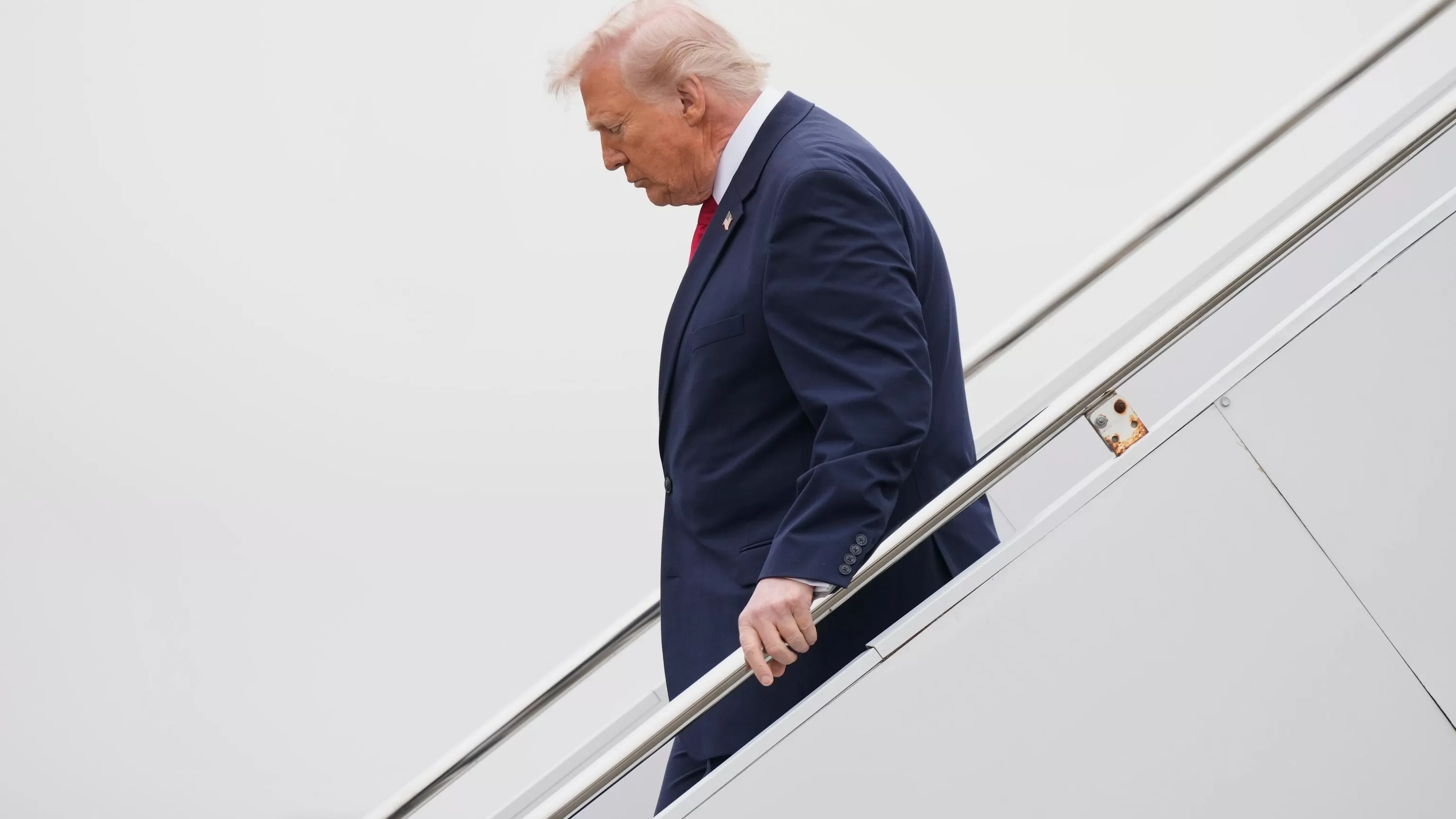 Trump to pay respects in Delaware to 6 US service members killed in the Middle East