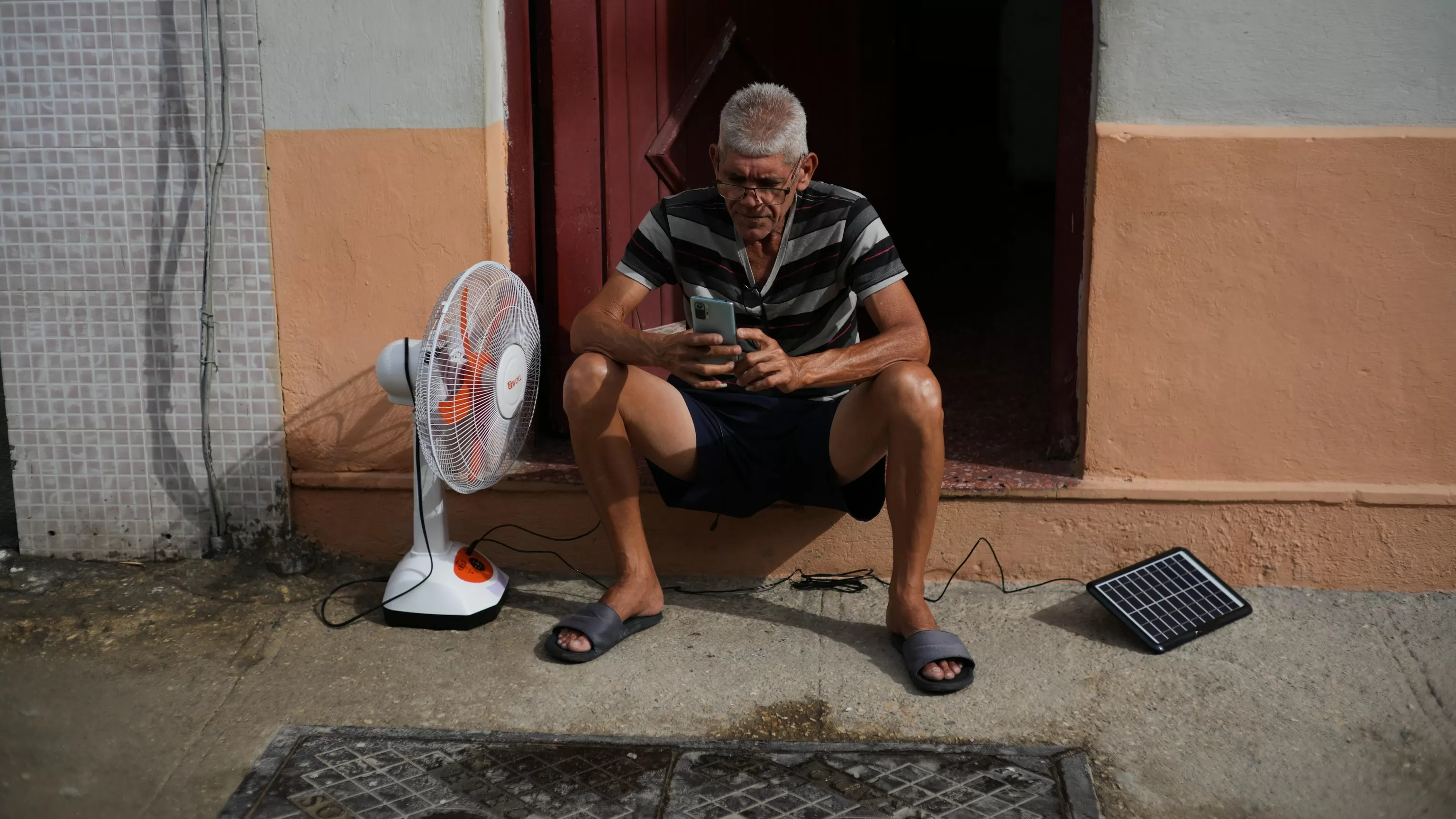 Cuba's leader says US aggression would meet 'impregnable resistance'
