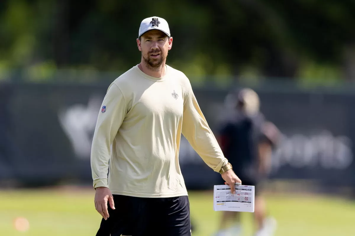 Klint Kubiak Reportedly Eyes Major Move for Fernando Mendoza After Potential Raiders QB Target’s Biggest Flaw Comes to Light