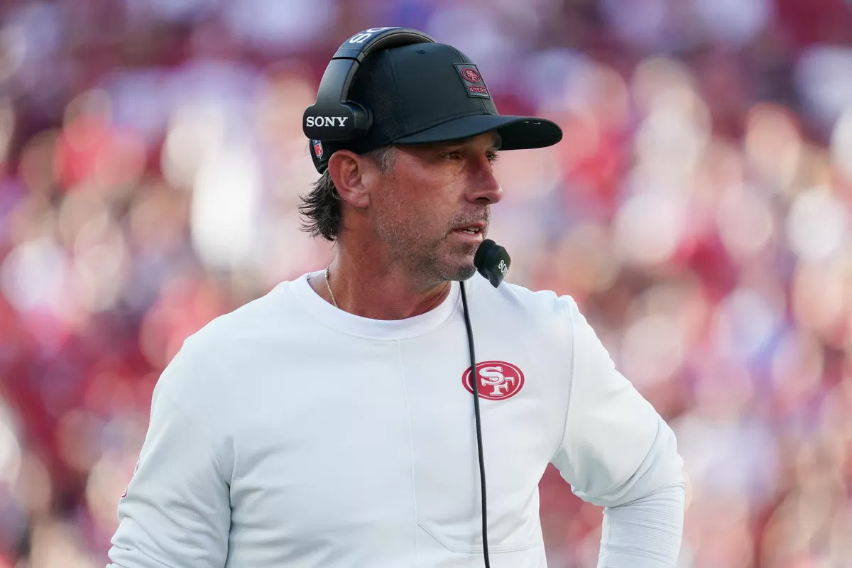 Kyle Shanahan Hires Fired Cowboys Coach After Robert Saleh’s Exit Leaves 49ers Short-staffed