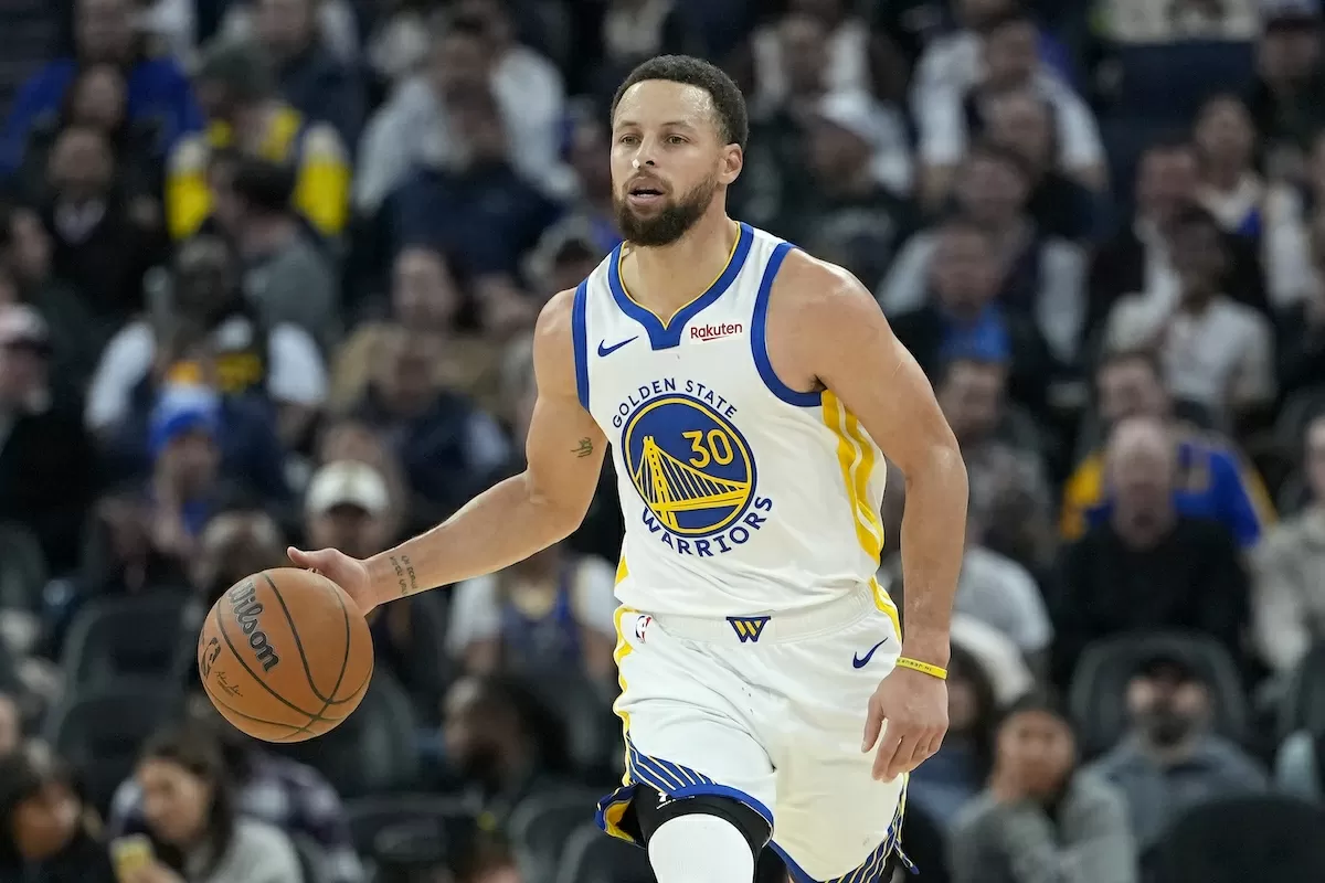 Warriors Give Steph Curry Injury Return Update After Loss to Lakers