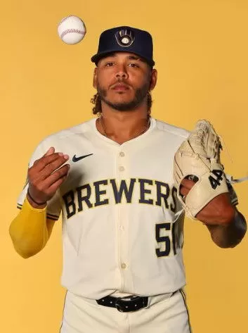 Freddy Peralta Poses New Headache for David Stearns After Carlos Mendoza Confirms Mets’ Pitching Plan, Says Insider