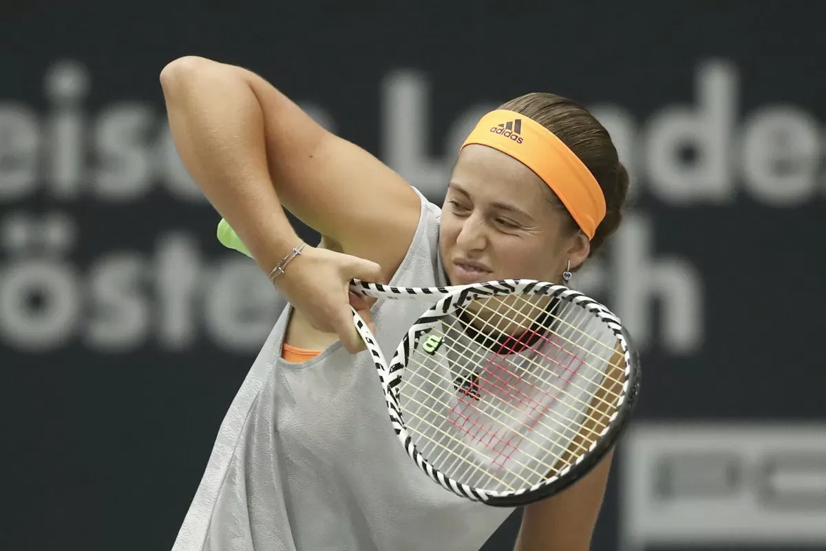 Jelena Ostapenko Confronts Heckler Causing Mid-Match Disruptions During Alexandra Eala Clash