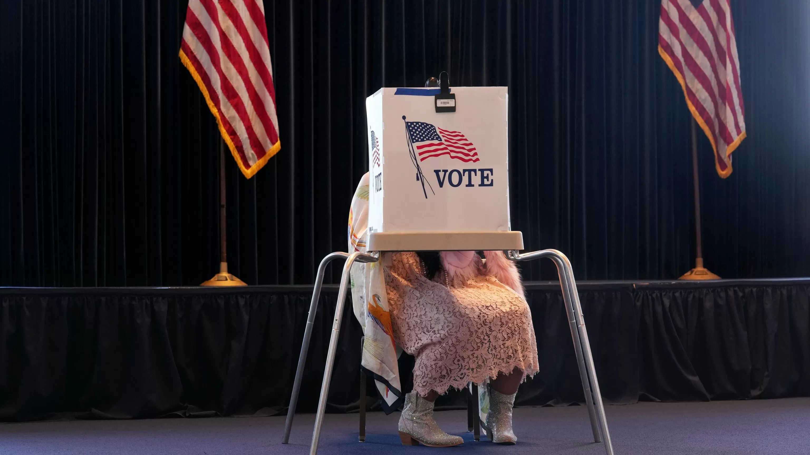 California to weigh tighter restrictions on voter registration amid US debate on election security