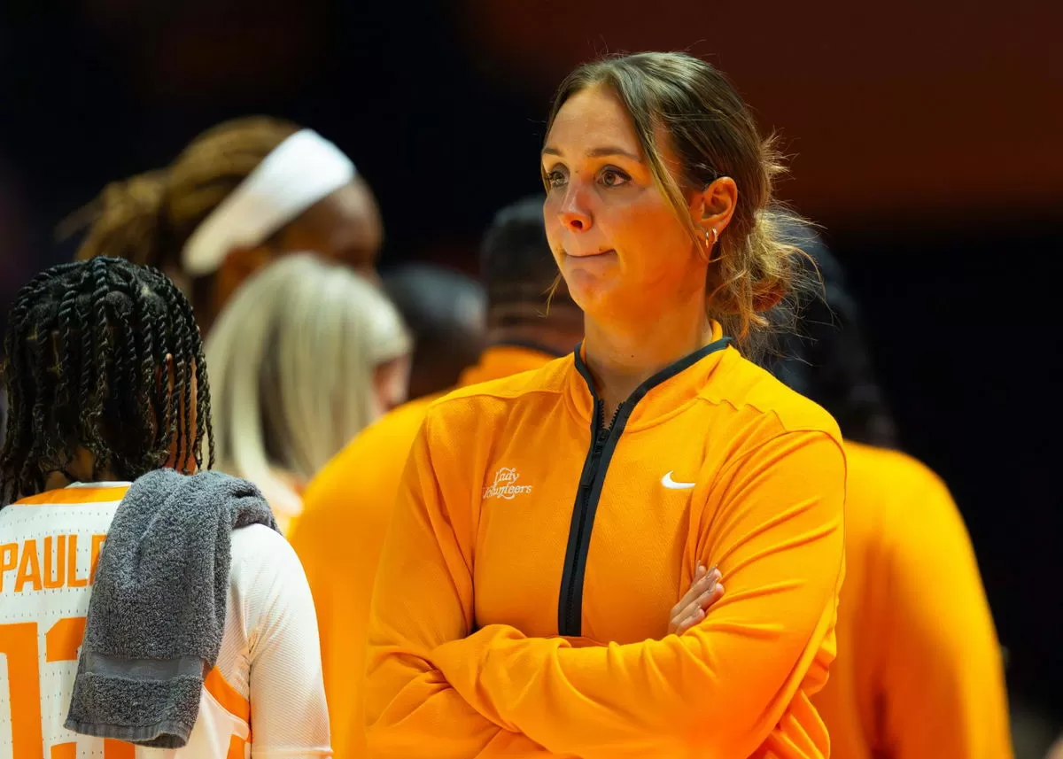 Calls Mount Against Kim Caldwell as Tennessee Risks Losing 11 of 13 Players