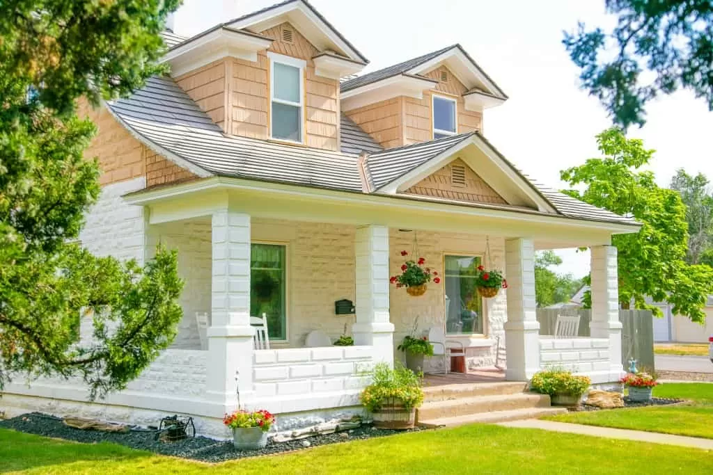 How to Split Costs When Buying With a Partner