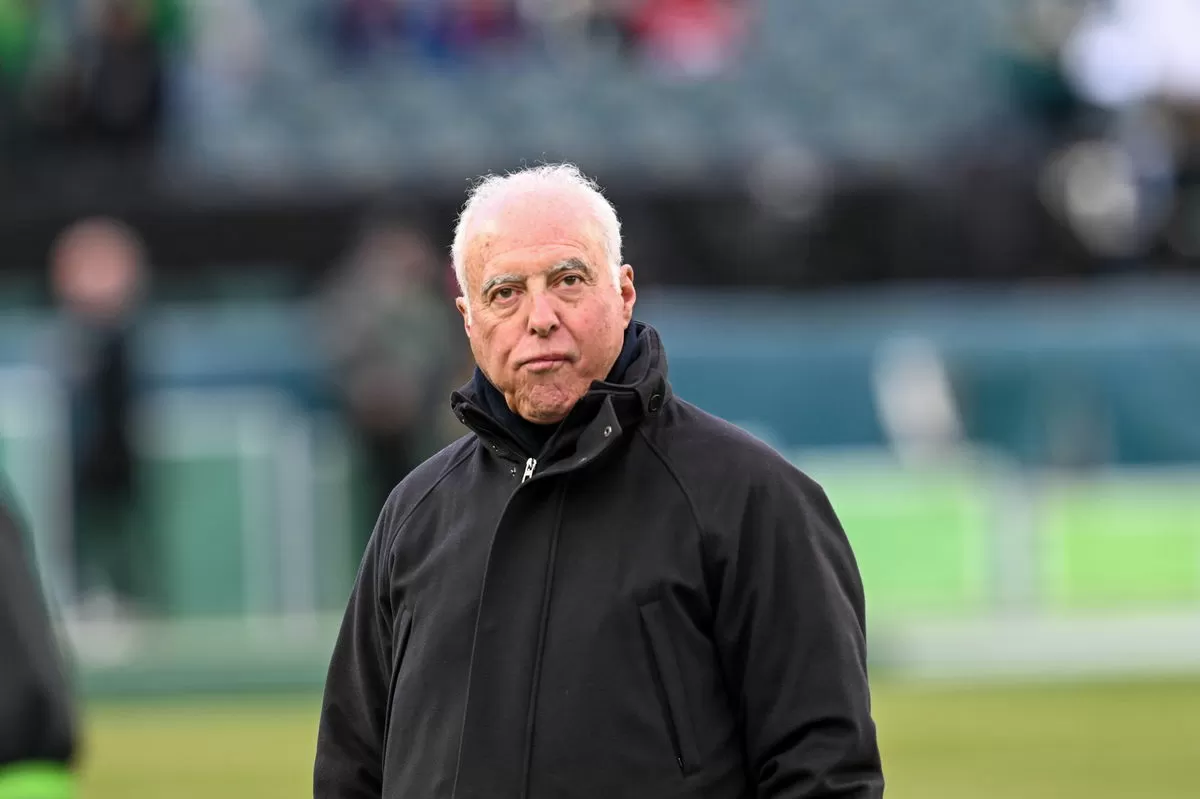 Jeffrey Lurie Announces Concerning Update on Eagles’ Future in Philadelphia Amid Stadium Search