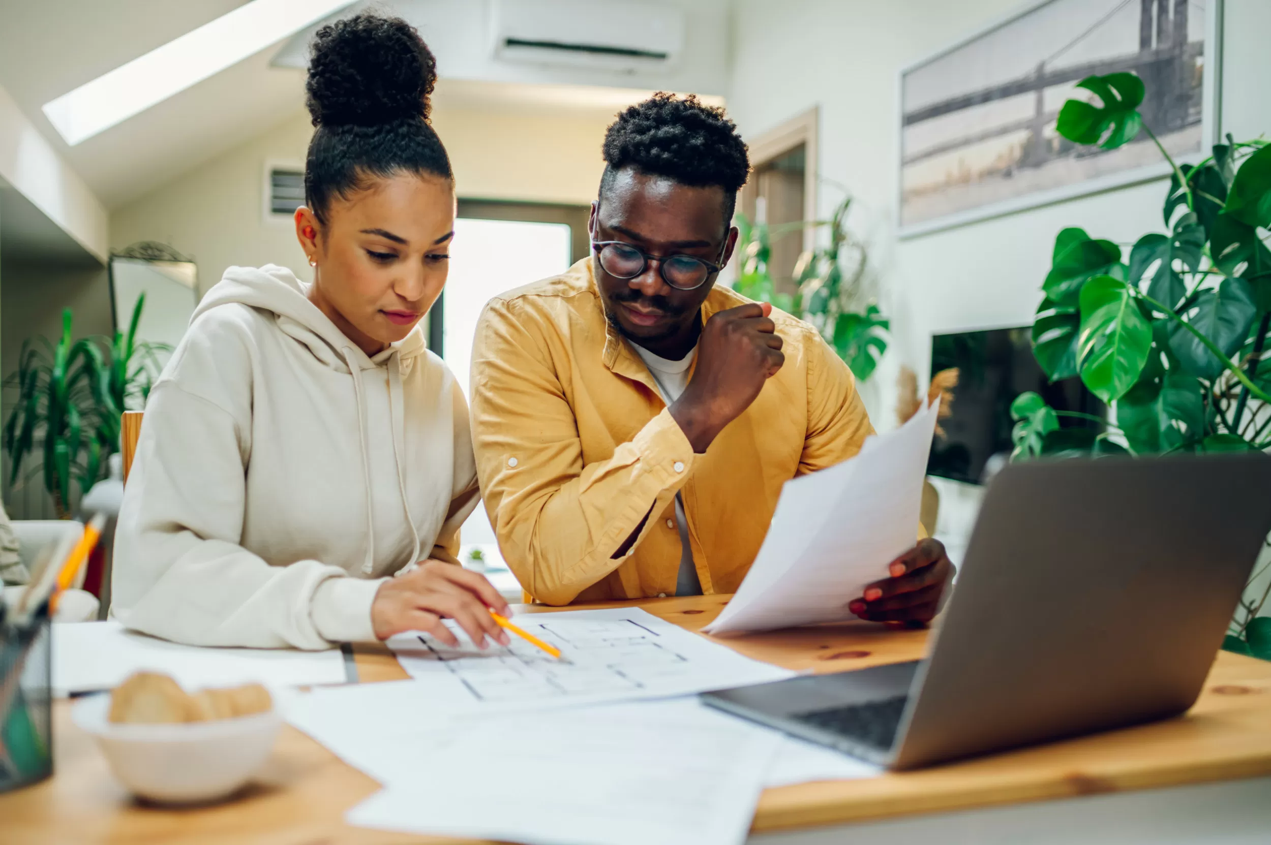 What To Do if You’re Struggling To Pay Bills